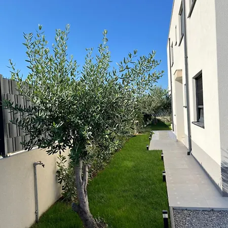 5D Apartment Kastela Exterior photo